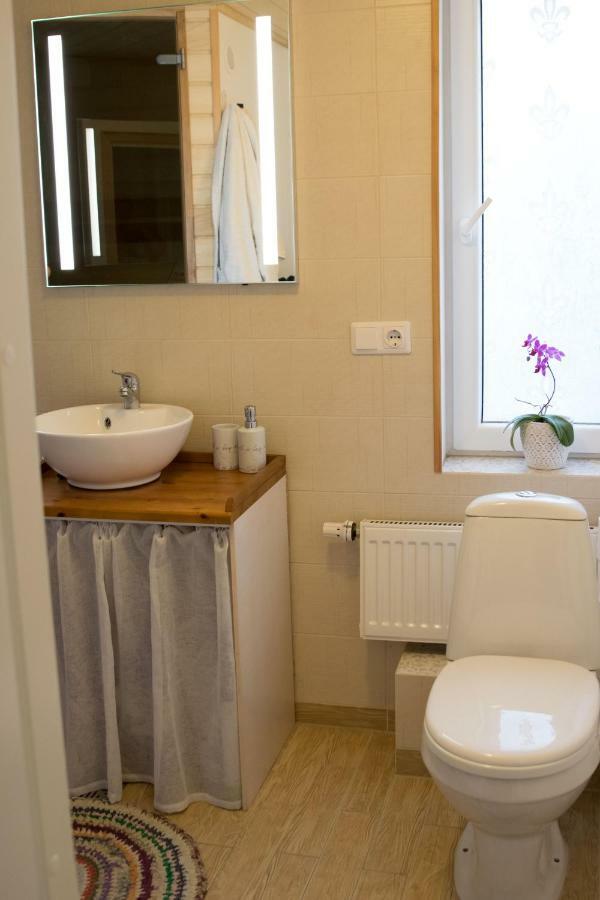 LiisuPesa Apartment with Sauna&Garden Parnu Bagian luar foto